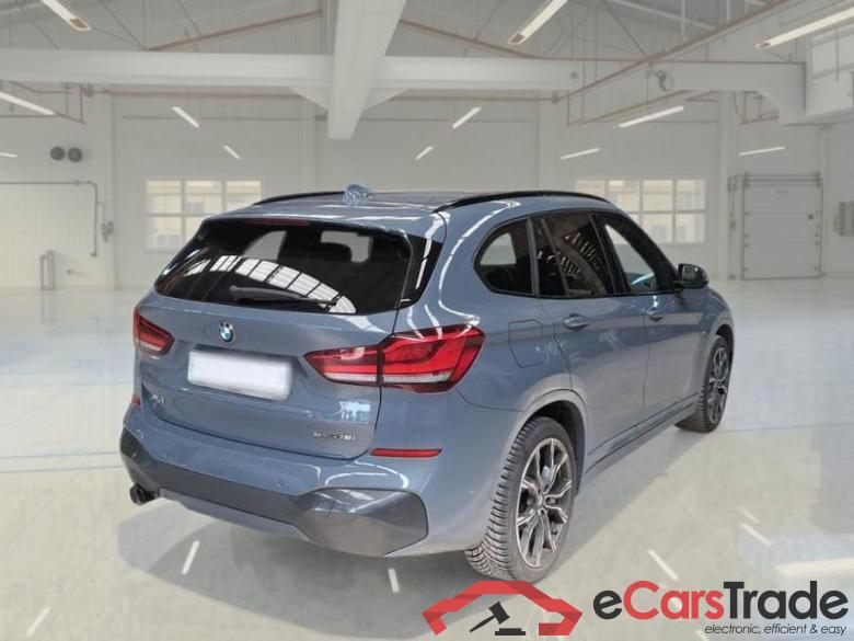 BMW 15 BMW X1 / 2019 / 5P / SUV SDRIVE 18I M SPORT #2