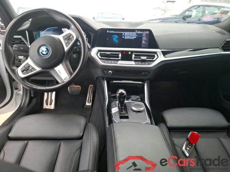 BMW Série 3 Berline / 2018 / 4P / Berline 320e 204ch M Sport BVA8 Hybride #5