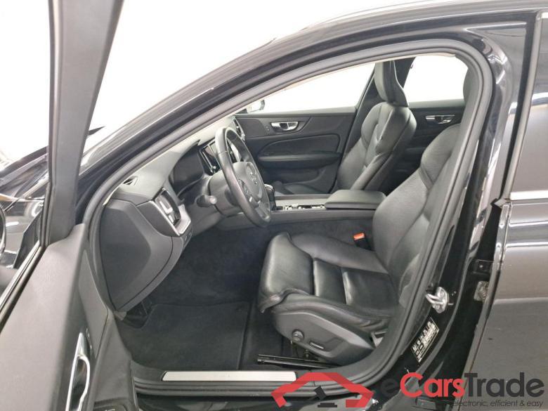 VOLVO V60 DIESEL - 2018 2.0 D3 Momentum (EU6d-TEMP) #5