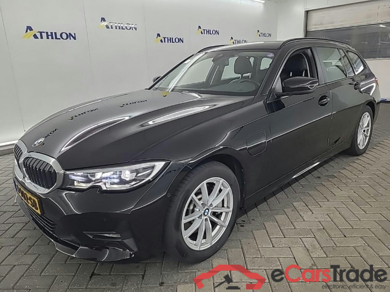 BMW 3-serie Touring 330e 5D 215kW