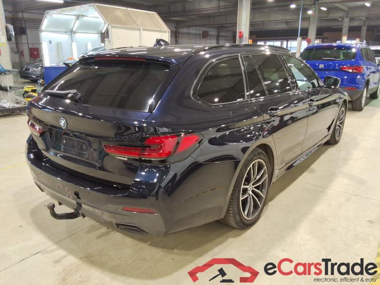 BMW 5 SERIES TOURING 2.0 520E TOURING AUTO M Sportpakket #4 BMW 5 SERIES TOURING 2.0 520E TOURING AUTO M Sportpakket #4