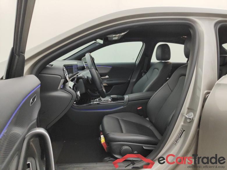 MERCEDES CLASSE A SEDAN DIESEL (V177) A 200 d 150 Business Solution (EU6d-TEMP) 4d Auto #3 MERCEDES CLASSE A SEDAN DIESEL (V177) A 200 d 150 Business Solution (EU6d-TEMP) 4d Auto #3
