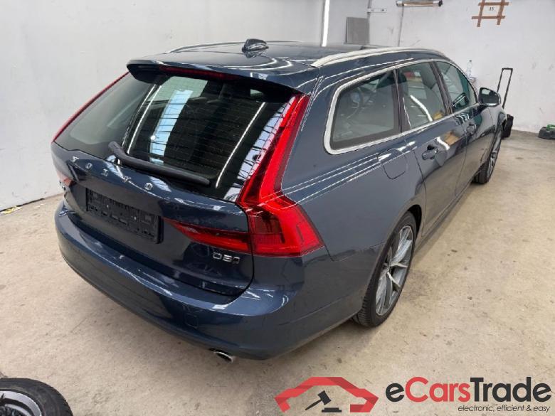 V90 Kombi Momentum Pro AWD 2.0 D5 173KW AT8 E6dT #2 V90 Kombi Momentum Pro AWD 2.0 D5 173KW AT8 E6dT #2