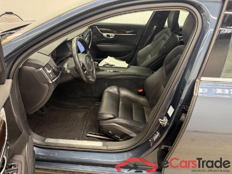 V90 Kombi Momentum Pro AWD 2.0 D5 173KW AT8 E6dT #4 V90 Kombi Momentum Pro AWD 2.0 D5 173KW AT8 E6dT #4
