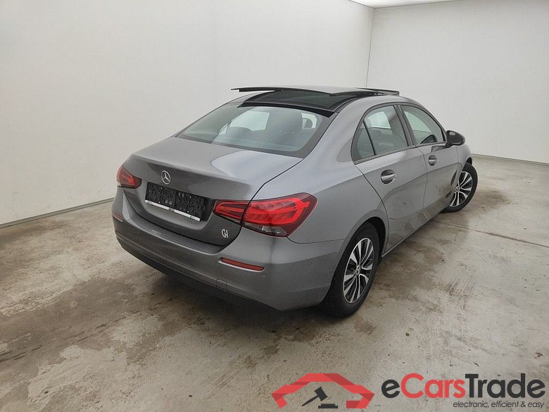 Mercedes-Benz A-Klasse Limousine A 200d Business Solution Limited 4d #2