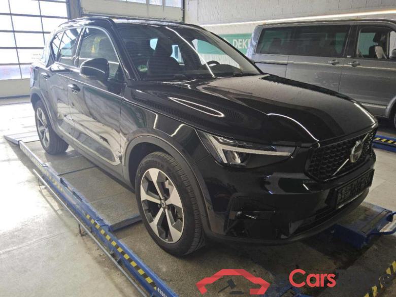 Volvo XC40 (2017->) DE - SUV5 B4 2WD EU6d, Plus Dark (EURO 6d), (Facelift) 2022 - 2024 #2