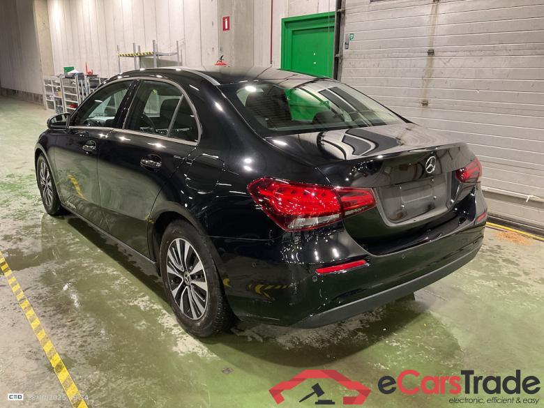 MERCEDES-BENZ A-CLASS LIMOUSINE 2.0 A 180 D BUSINESS SOLUTION DCT #3