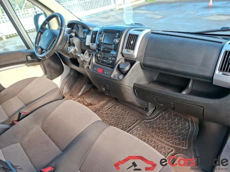 PEUGEOT Boxer Combi **GEEN REST BPM TERUGGAVE** 2.2 BlueHDi 140 330 L1H1 Combi Premium P 4D 103kW #6 PEUGEOT Boxer Combi **GEEN REST BPM TERUGGAVE** 2.2 BlueHDi 140 330 L1H1 Combi Premium P 4D 103kW #6