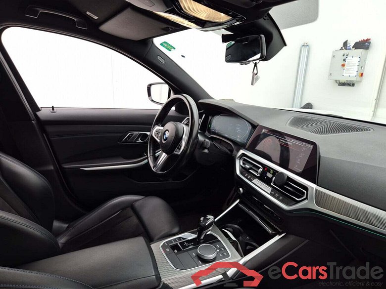 BMW 316d M-Sport Aut. LED-Xenon LC-Pro Navi-Pro 1/2 Sport-Leather-Alcantara KeylessGo Camera Klima PDC ... #6