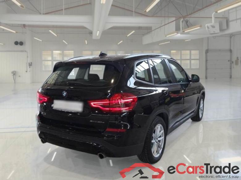 BMW X3 / 2017 / 5P / SUV XDRIVE 30E BUSINESS ADVANTAGE #2 BMW X3 / 2017 / 5P / SUV XDRIVE 30E BUSINESS ADVANTAGE #2