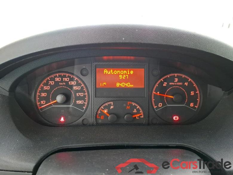 PEUGEOT Boxer VU 4p Fourgon BLUEHDI 110 PREMIUM 330 L1H1 #6 PEUGEOT Boxer VU 4p Fourgon BLUEHDI 110 PREMIUM 330 L1H1 #6