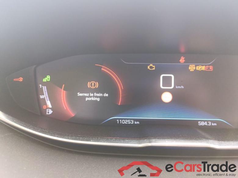 Peugeot 5008 1.5 BlueHDi 96kW S&S EAT8 Allure 5d ! technical issues !! #6