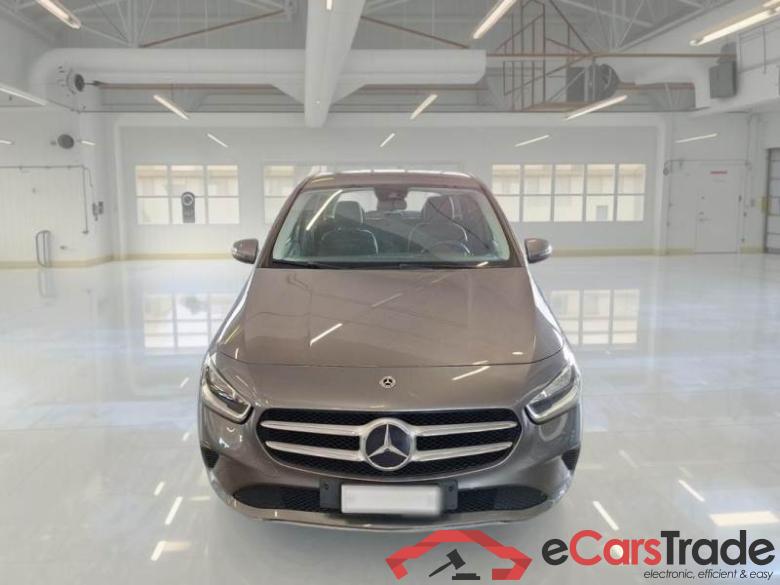 MERCEDES-BENZ CLASSE B / 2018 / 5P / MONOVOLUME B 180 D AUTOMATIC SPORT #6