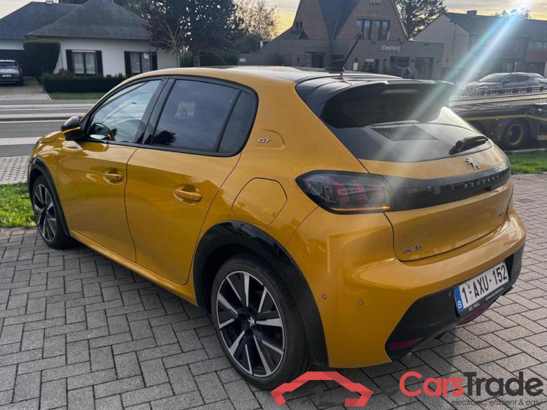 PEUGEOT 208 1.2i PureTech GT #2