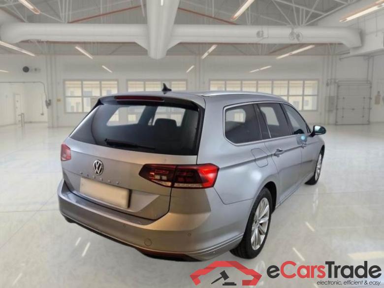 VOLKSWAGEN PASSAT / 2019 / 5P / STATION WAGON VAR. 2.0TDI SCR EVO 110KW BUSIN. BMT DSG #2