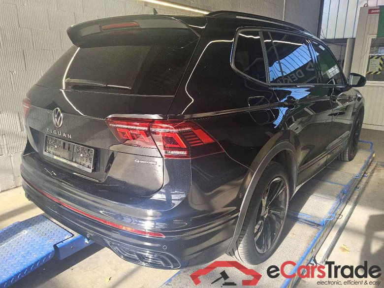 Volkswagen Tiguan Allspace (BJ2)(05.2021->2024) DE - SUV5 2.0 TDI EU6d, R-Line 4Motion (EURO 6d), (Facelift) 2021 - 2024 #3