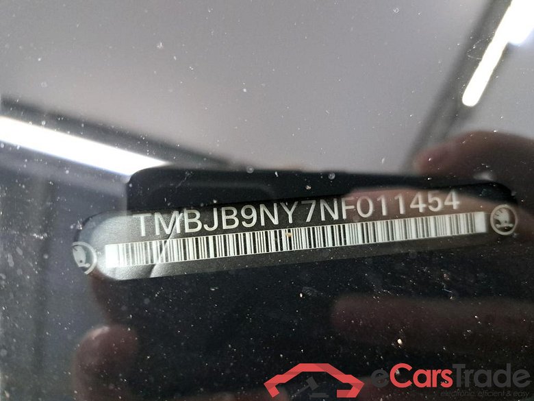 ŠKODA ENYAQ iV 60 5d + Pano #6