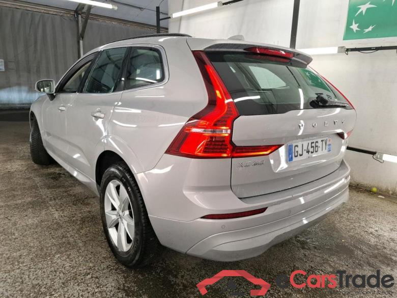 VOLVO XC60 5p SUV B4 AWD 197 Geartro 8 Momentum #2