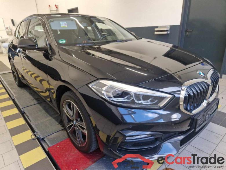 BMW 1 Limousine (F40)(2019->) DE - LimS5 118i EU6d, Sport Line (OPF)(EURO 6d), 2020 - 2024 #2