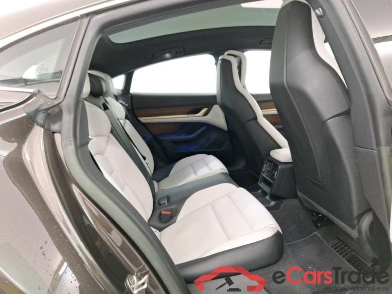 PORSCHE TAYCAN BEV 79KWH AUTO #6