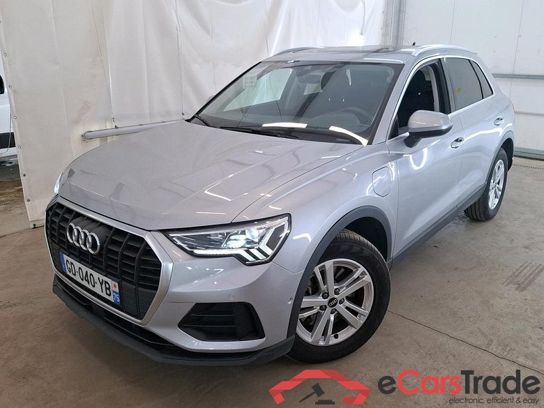 AUDI Q3 / 2018 / 5P / SUV 45 TFSI E 245 S TRONIC BUSINESS LINE #1