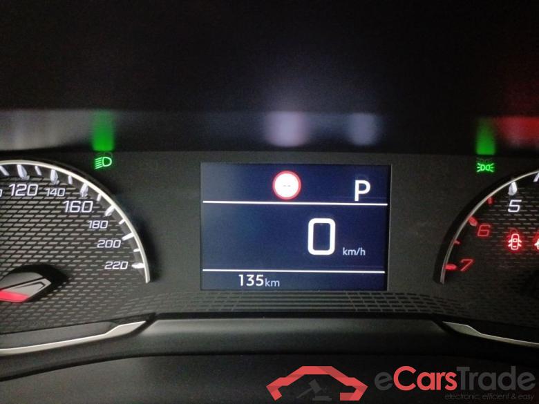 Peugeot 208 1.2 PureTech 100 EAT8 S&S Active Pack 5d #6