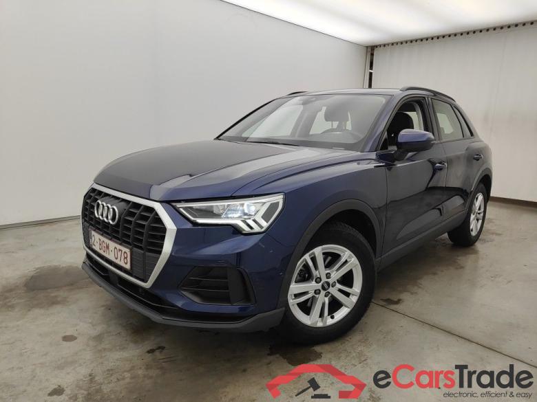 Audi Q3 35 TFSI Attraction 5d #1