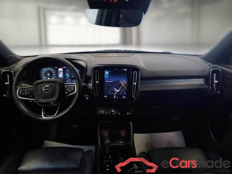 VOLVO XC40 / 2017 / 5P / SUV T5 PLUG-IN HYBRID AUTO RECHARGE R-DESIGN #3