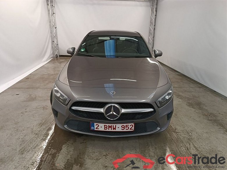 Mercedes-Benz A-Klasse Limousine A 180d Business Solution Aut. 4d #5