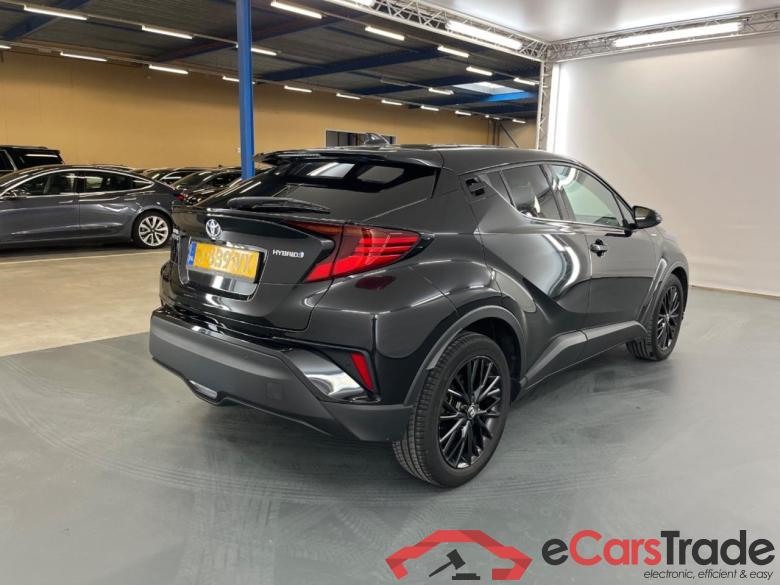 TOYOTA C-HR 1.8 hev first edition 90kW cvt aut #4