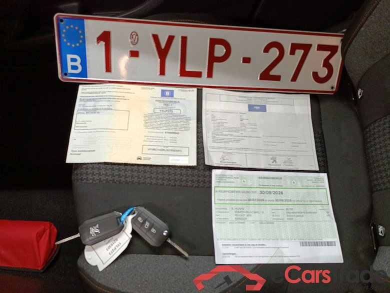 Peugeot 3008 1.5 BlueHDi 96kW S&S EAT8 Active 5d #4