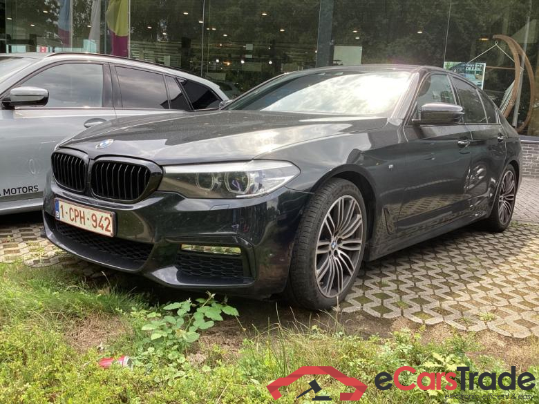 BMW 520d xDrive M-Sport Aut. LED-Xenon Navi Sport-Leather KeylessGo Camera Klima PDC ...