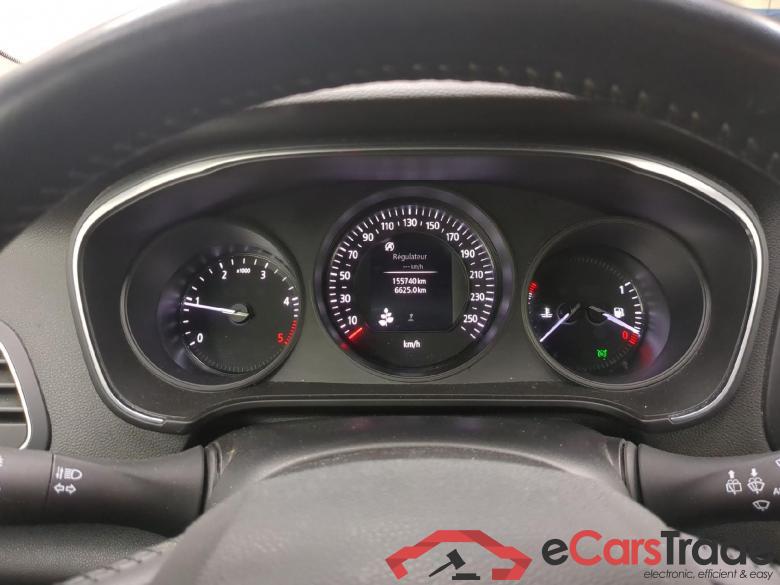 Megane IV Berline 5pt. Société Air Nav 1.5 dCi 90CV BVM6 E6 #6