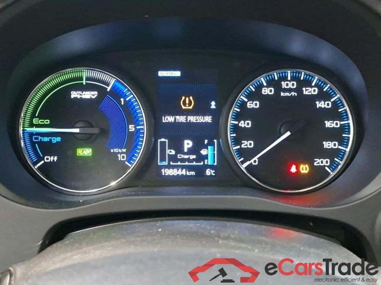 MITSUBISHI Outlander 2.4 PHEV Intense+ #4