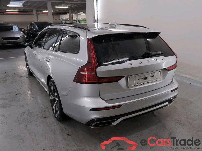 VOLVO V60 2.0 T8 RECHARGE 4WD GEARTR R-DESIGN #3