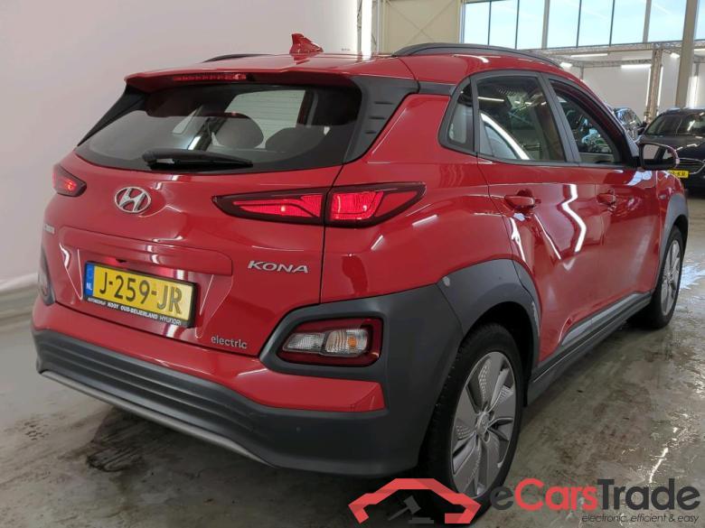 Hyundai KONA Comfort Electric 64 kWh 5d #2