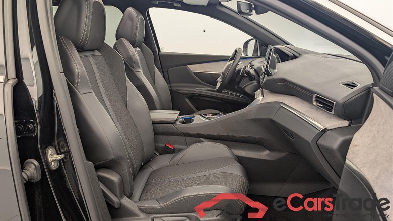 Peugeot 3008 Hybrid 225 e-EAT8 GT