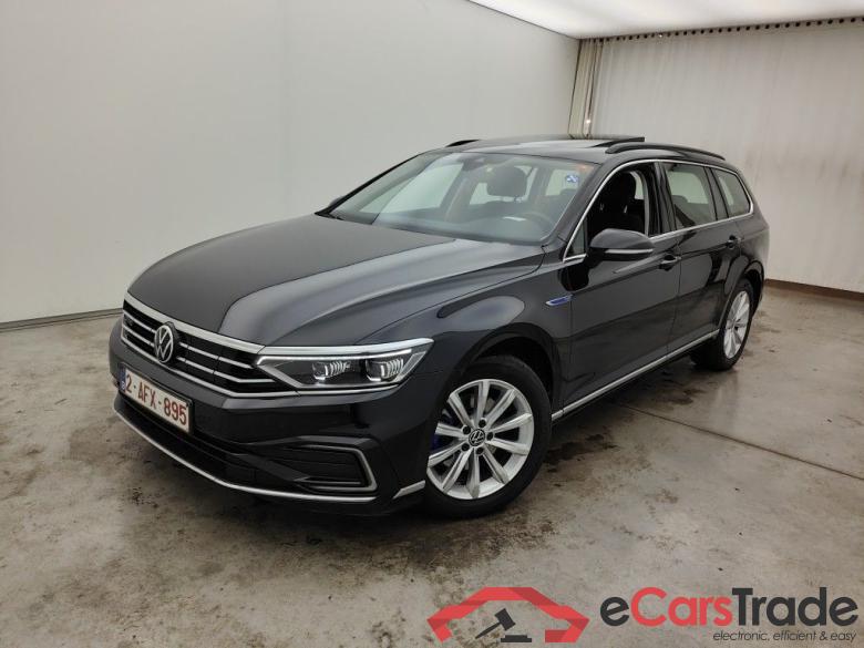 Volkswagen Passat Variant 1.4 TSI DSG6 GTE Business 5d #1