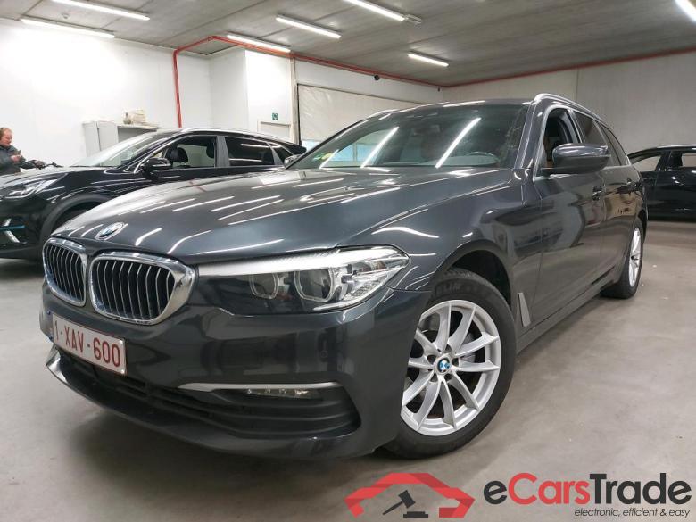 BMW - BMW 5 TOURING 520dA 190PK Pack Business With Dakota Heated Seats & Active Cruise Control & Trailer Towing Hook #1