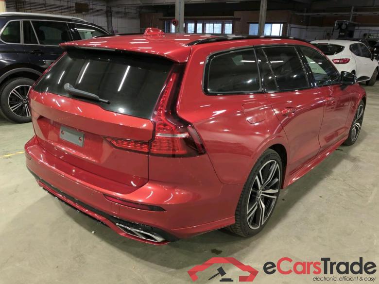 VOLVO V60 2.0 T8 PHEV R-DESIGN AUTO 4WD #4
