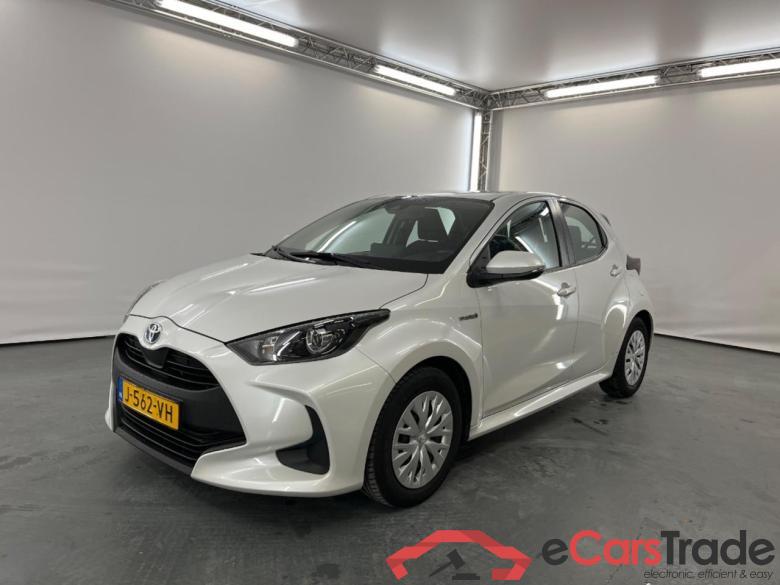 TOYOTA YARIS 1.5vvti hev active 85kW cvt aut #1