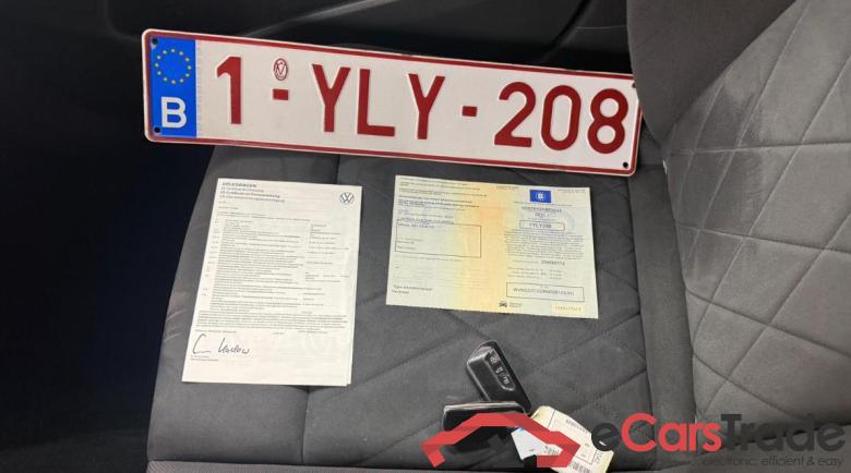 Volkswagen Golf VIII 2.0 TDI 85kW Life 5d #4