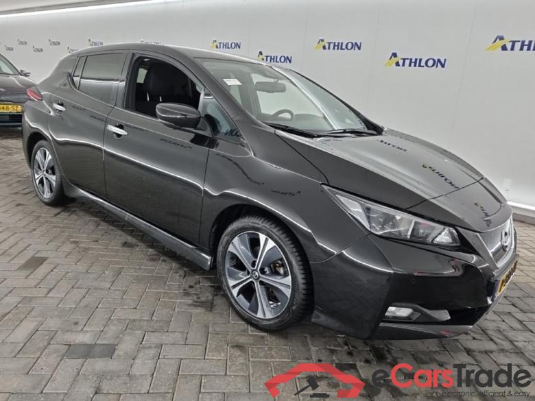 NISSAN LEAF N-CONNECTA 40kWh 5D uitlopend #2