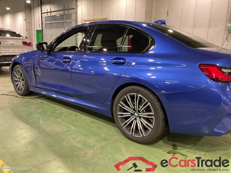BMW 3 - 2019 330eA PHEV #3