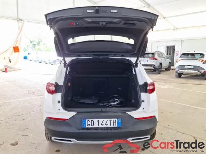 OPEL GRANDLAND X / 2017 / 5P / SUV 1.6 HYBRID4 PLUG-IN AWD #4