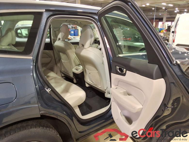 VOLVO XC60 2.0 D4 120KW GEARTRONIC MOMENTUM PRO #5