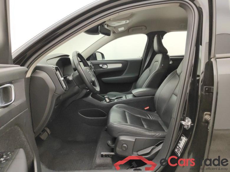 Volvo XC40 D3 Geartronic Momentum Pro 5d #4