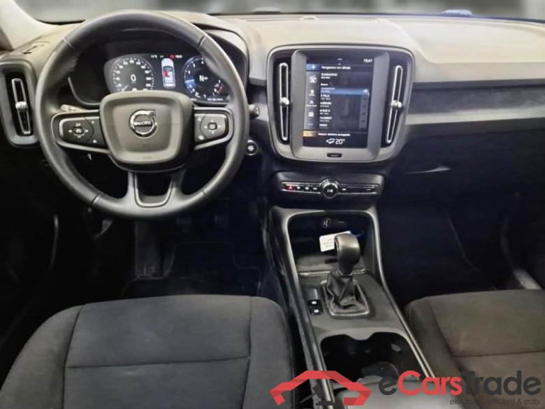 VOLVO XC40 / 2017 / 5P / SUV T2 MOMENTUM CORE #3