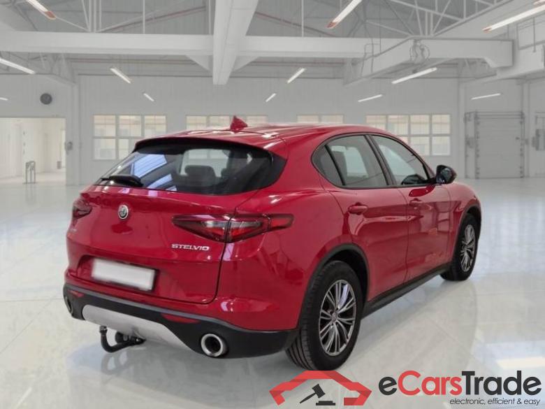 ALFA ROMEO STELVIO / 2017 / 5P / SUV 2.2 TURBO DIESEL 160CV BUSINESS AT8 RWD #2