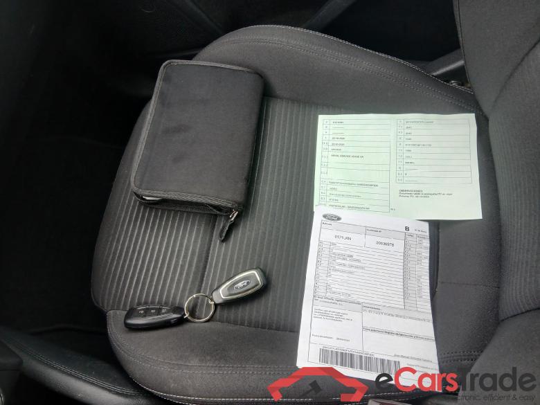 FORD Focus / 2018 / 5P / berlina con portón 2.0 Ecoblue 110kW Titanium Auto #5